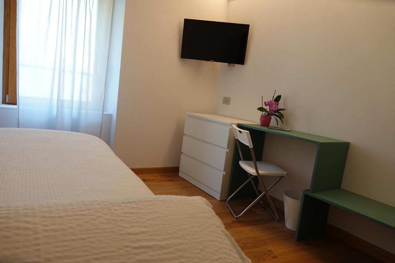 Bed and Breakfast Casale Bella.Vista Pianello Del Lario Екстер'єр фото